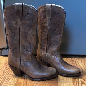 Brand NEW Women’s cowboy boots